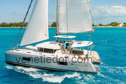 Lagoon 42 Tekniset tiedot ja arvostelut 